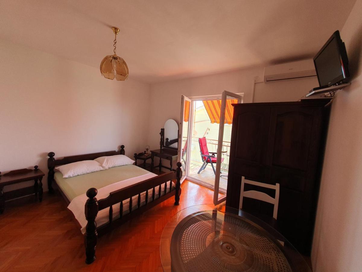 Apartmani Miljak Omiš Exteriér fotografie